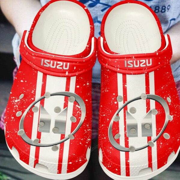 Isuzu Crocs