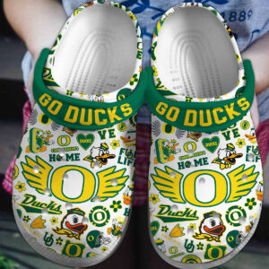 Oregon Ducks Crocs 1