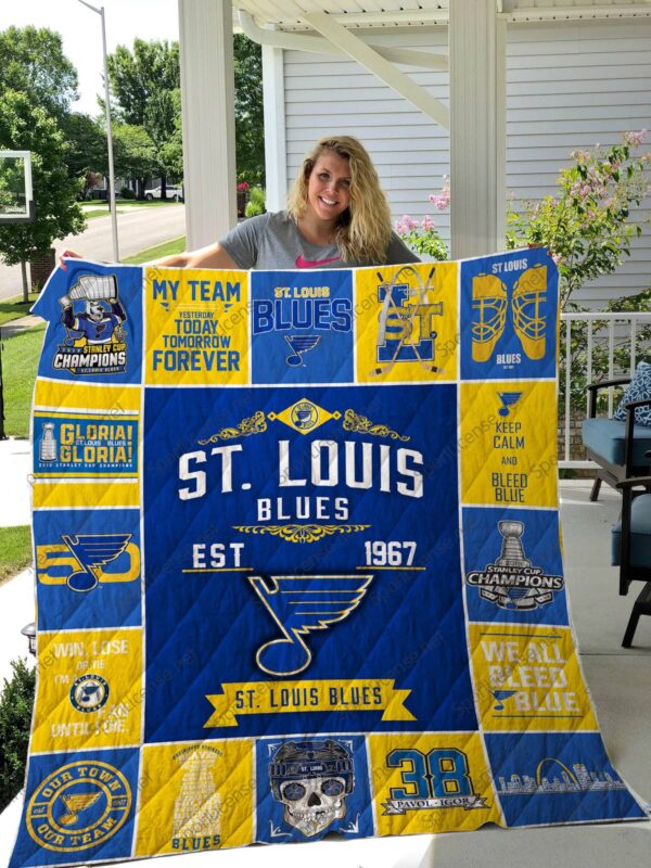 St. Louis Blues Quilt Blanket