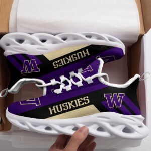 Washington Huskies Max Soul Shoes 3